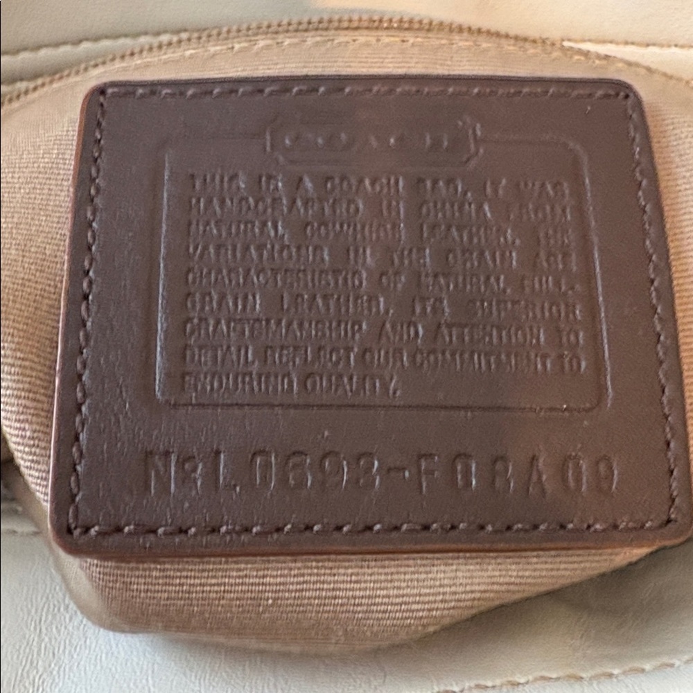 Coach Vintage SoHo satchel shoulder bag leather cream/brown 2 fr buckle pocket - Picture 17 of 17